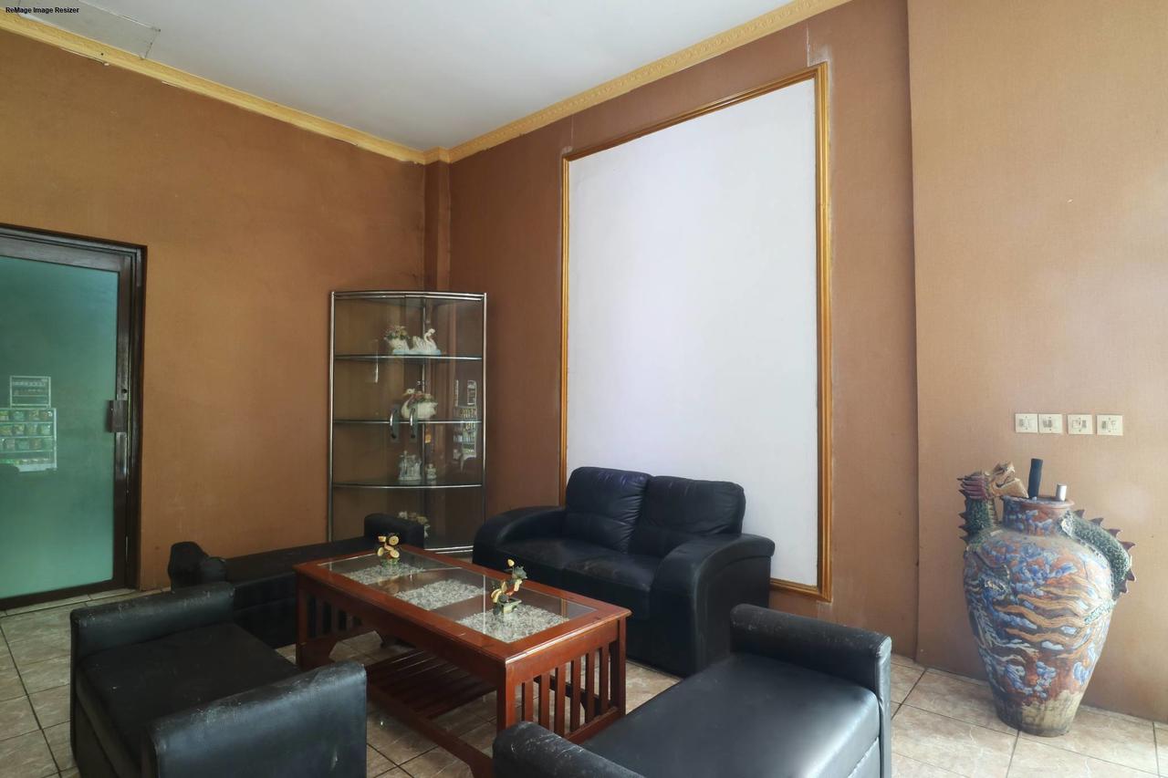 Hotel Ellysta Tangerang Extérieur photo